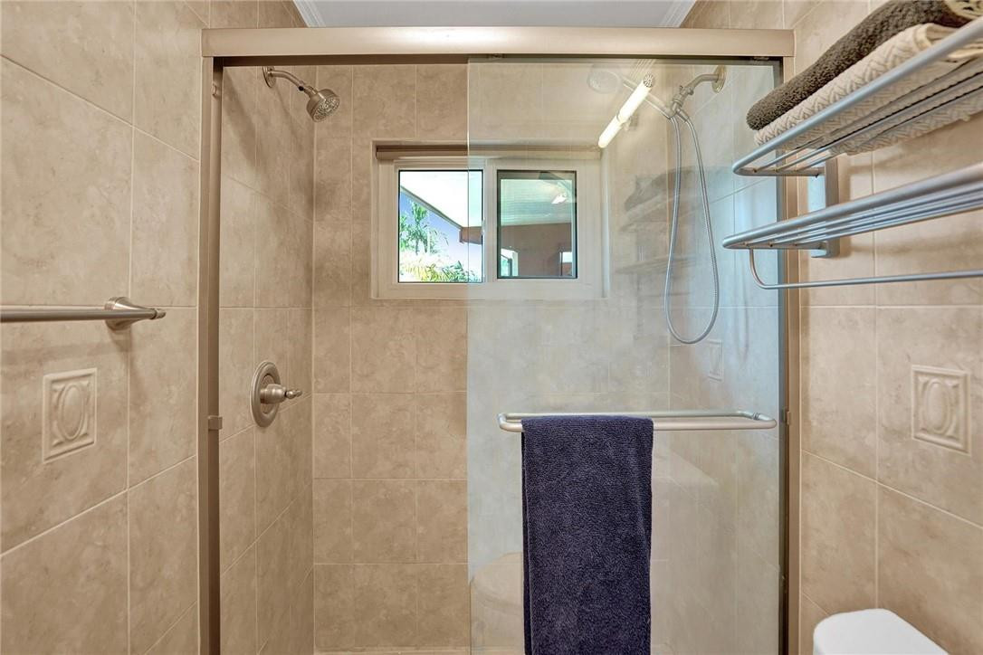 Coral Woods 33-25 B - Residential