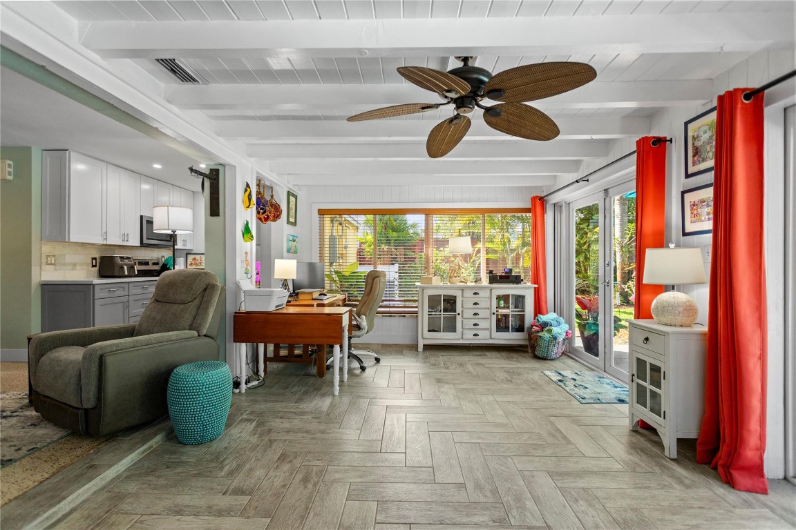 Stratoliner Estates 39-22 - Residential