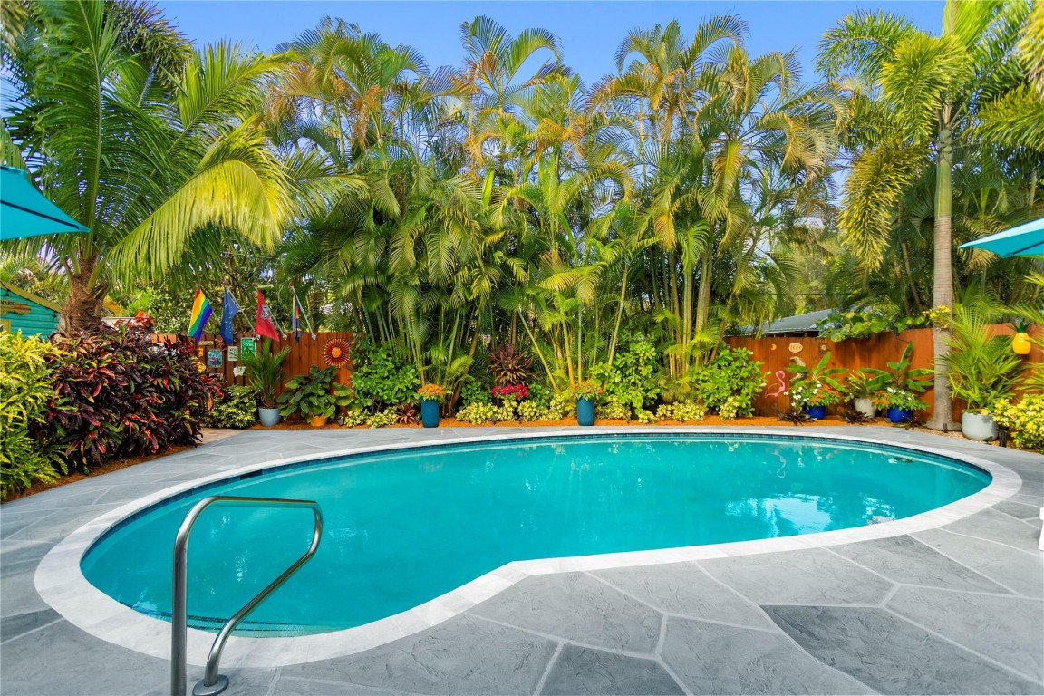 Stratoliner Estates 39-22 - Residential