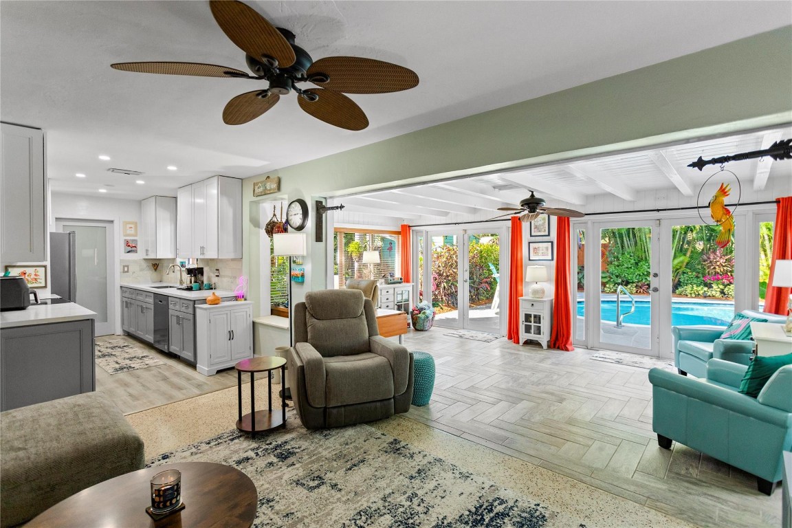 Stratoliner Estates 39-22 - Residential