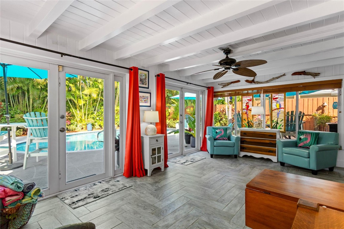 Stratoliner Estates 39-22 - Residential