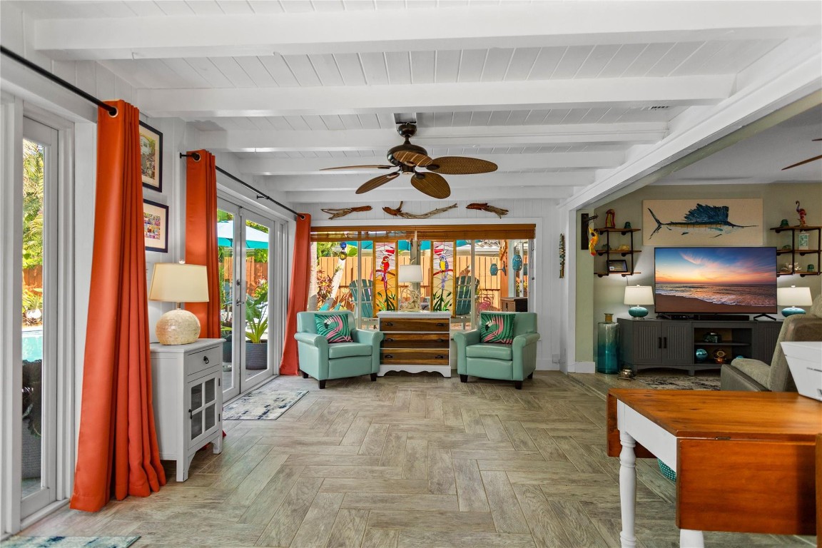 Stratoliner Estates 39-22 - Residential