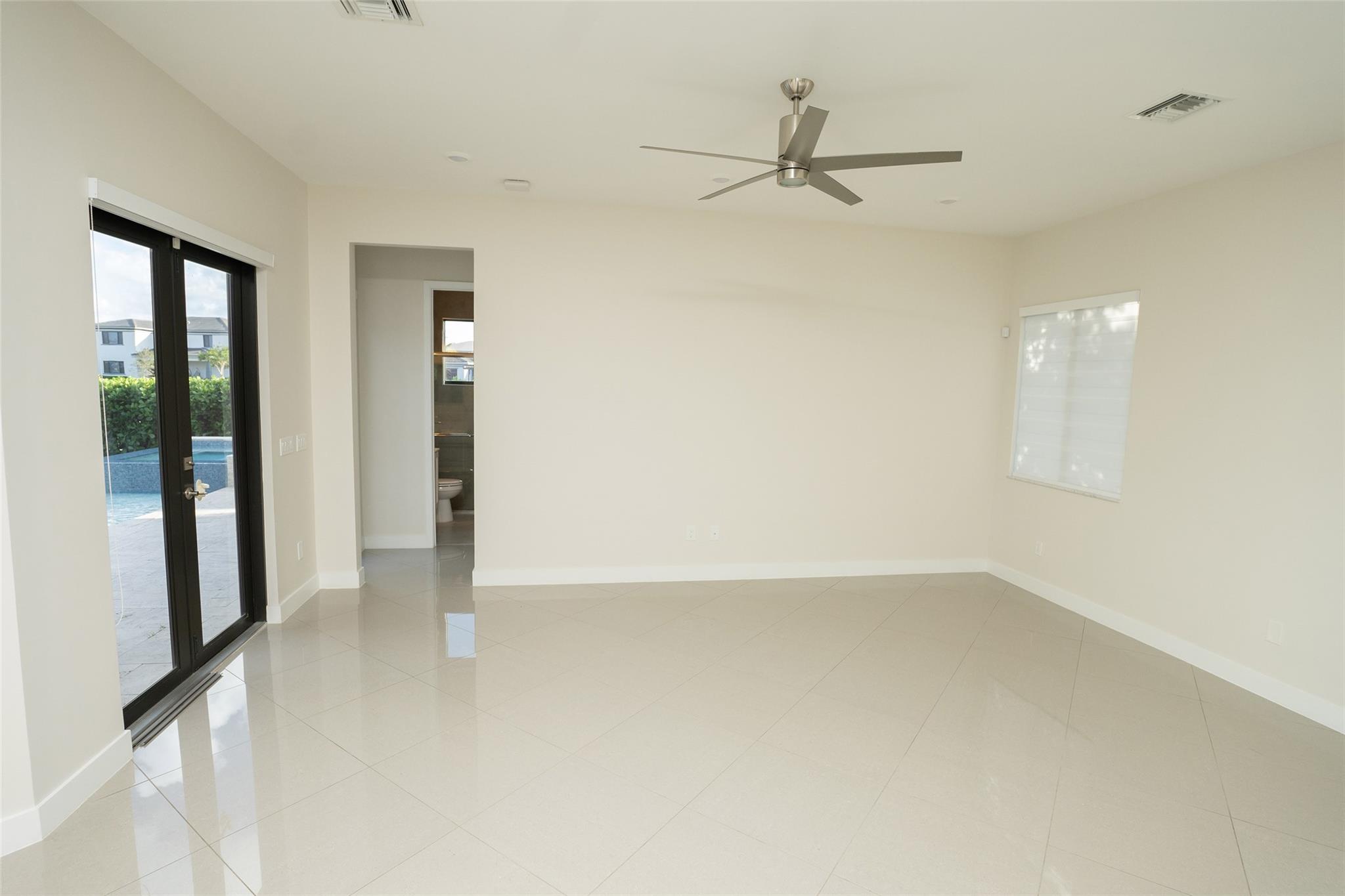 Triple H Ranch 182-111 B - Residential Lease