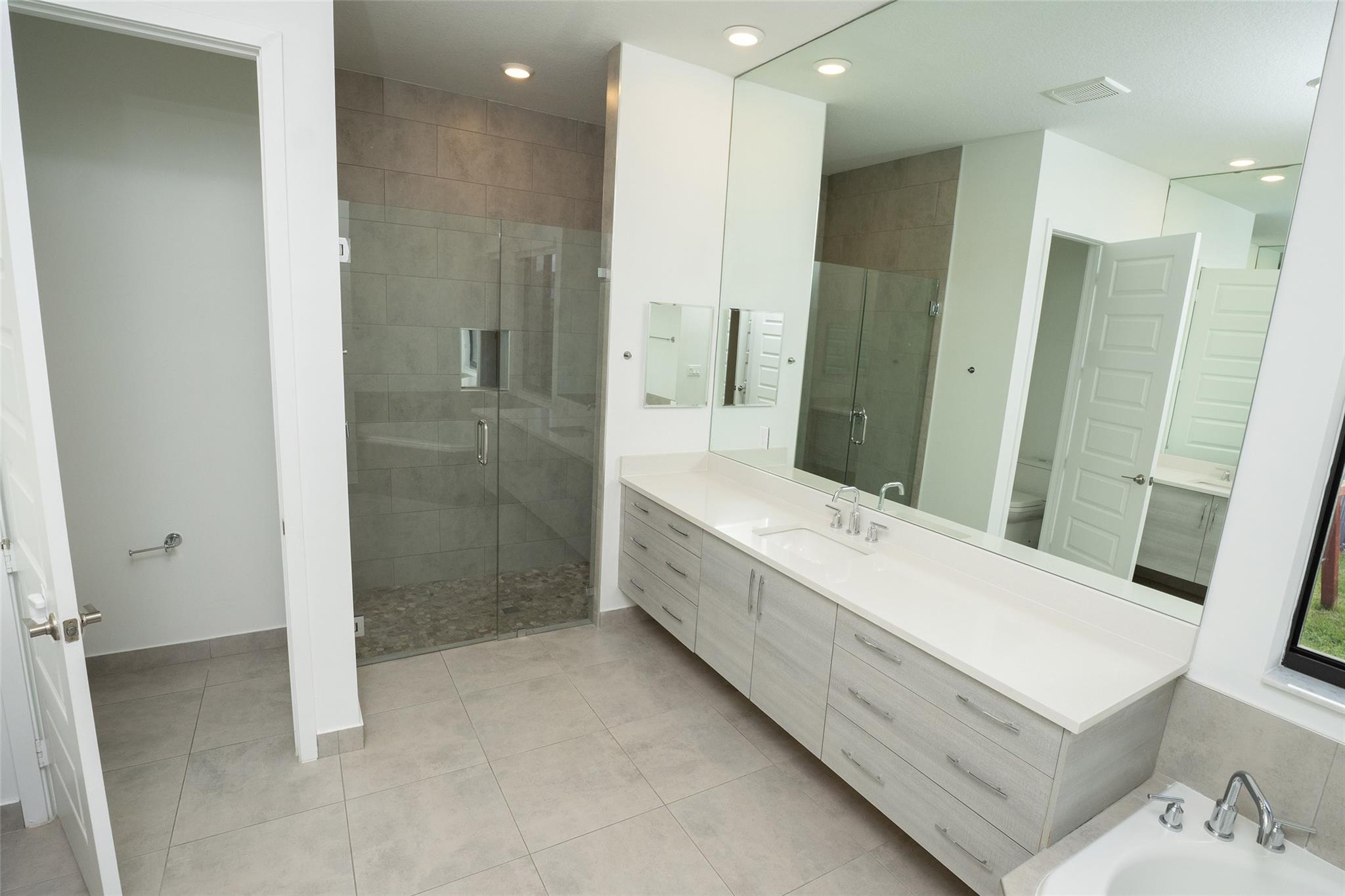 Triple H Ranch 182-111 B - Residential Lease