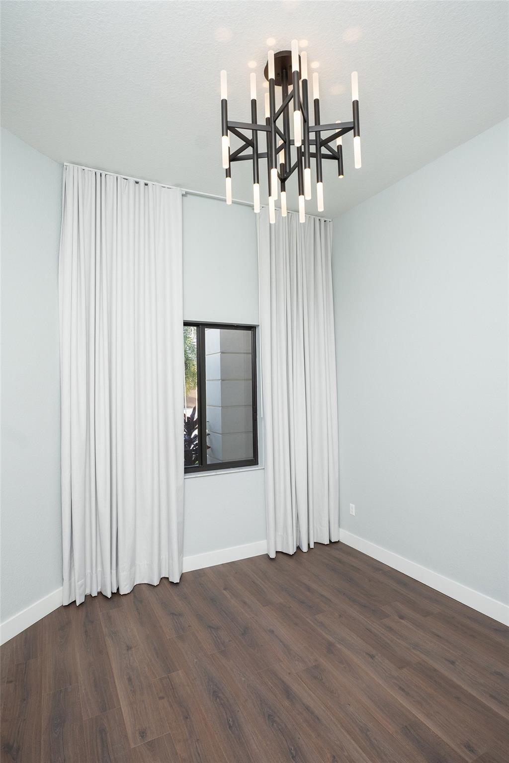 Triple H Ranch 182-111 B - Residential Lease