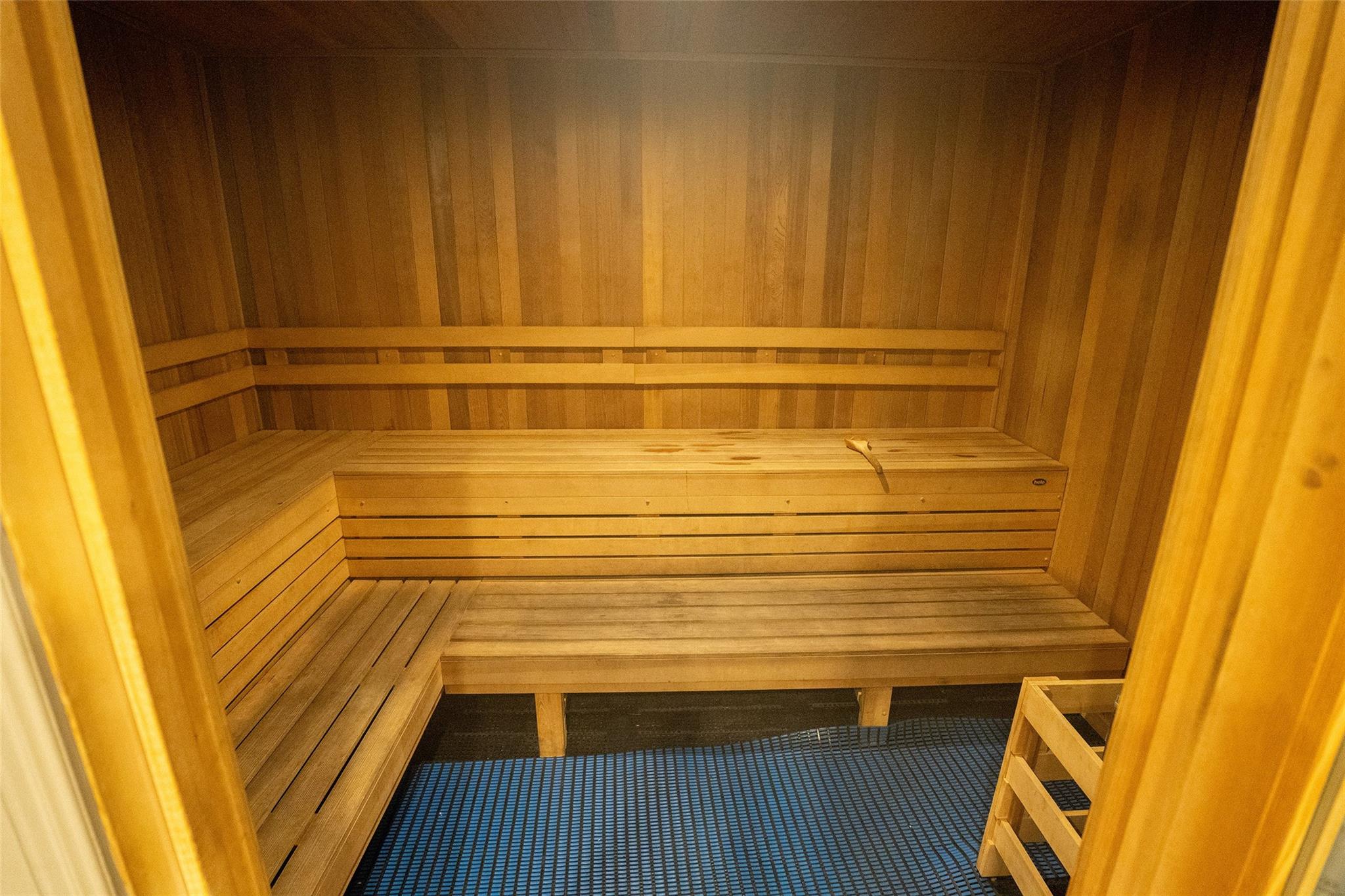 Triple H Ranch 182-111 B - Residential Lease