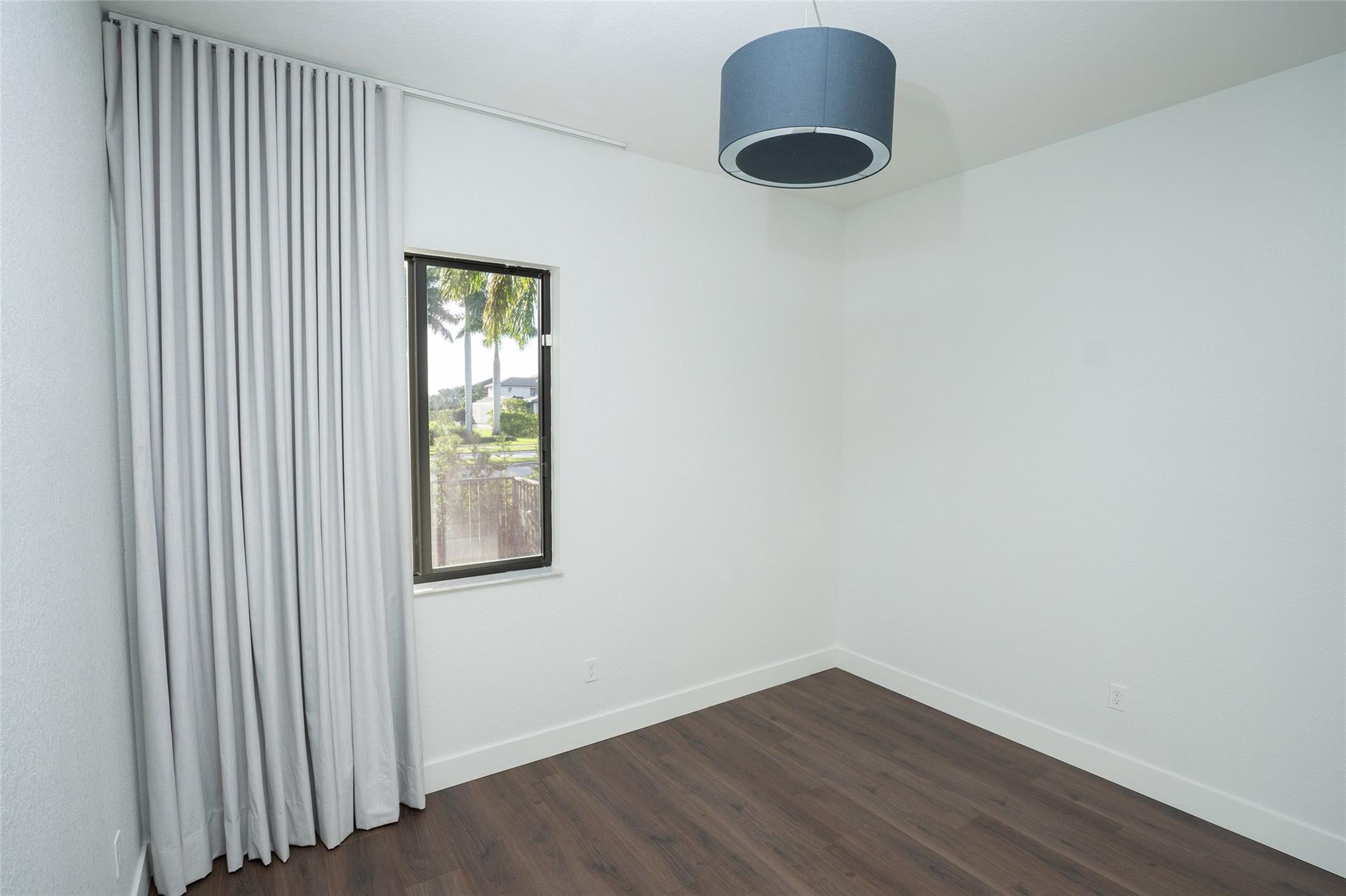 Triple H Ranch 182-111 B - Residential Lease