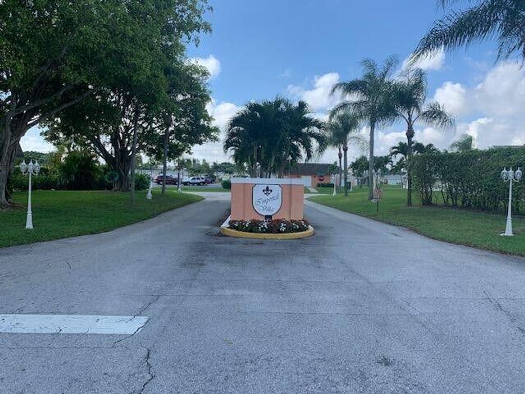 Photo of 2821 Duke Lane, Delray Beach, FL 33445 (MLS # R11165904)