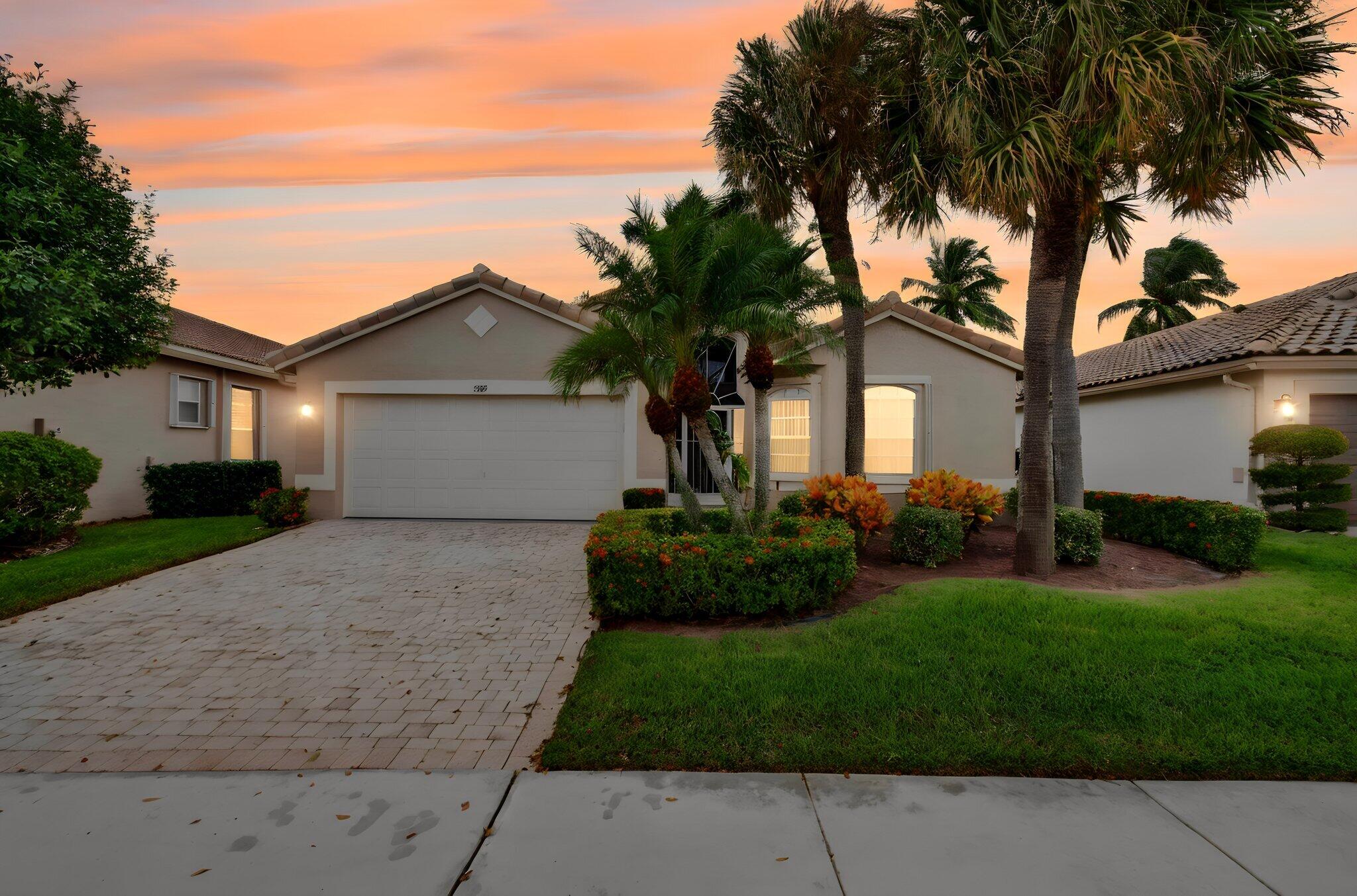 Properties | Stephanie Kaufman 7285 Haviland Circle