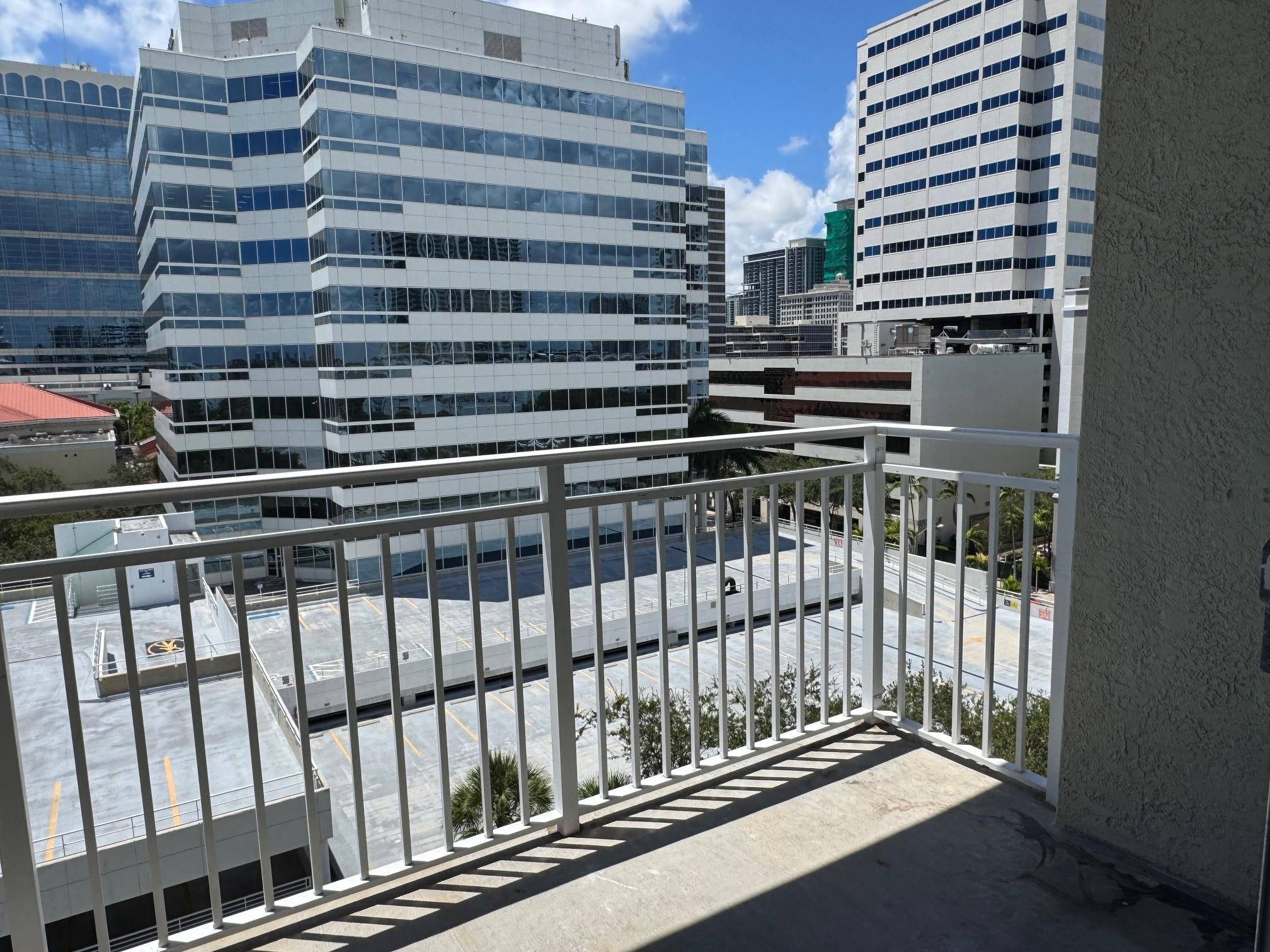 NOLA LOFTS CONDO - Residential Lease