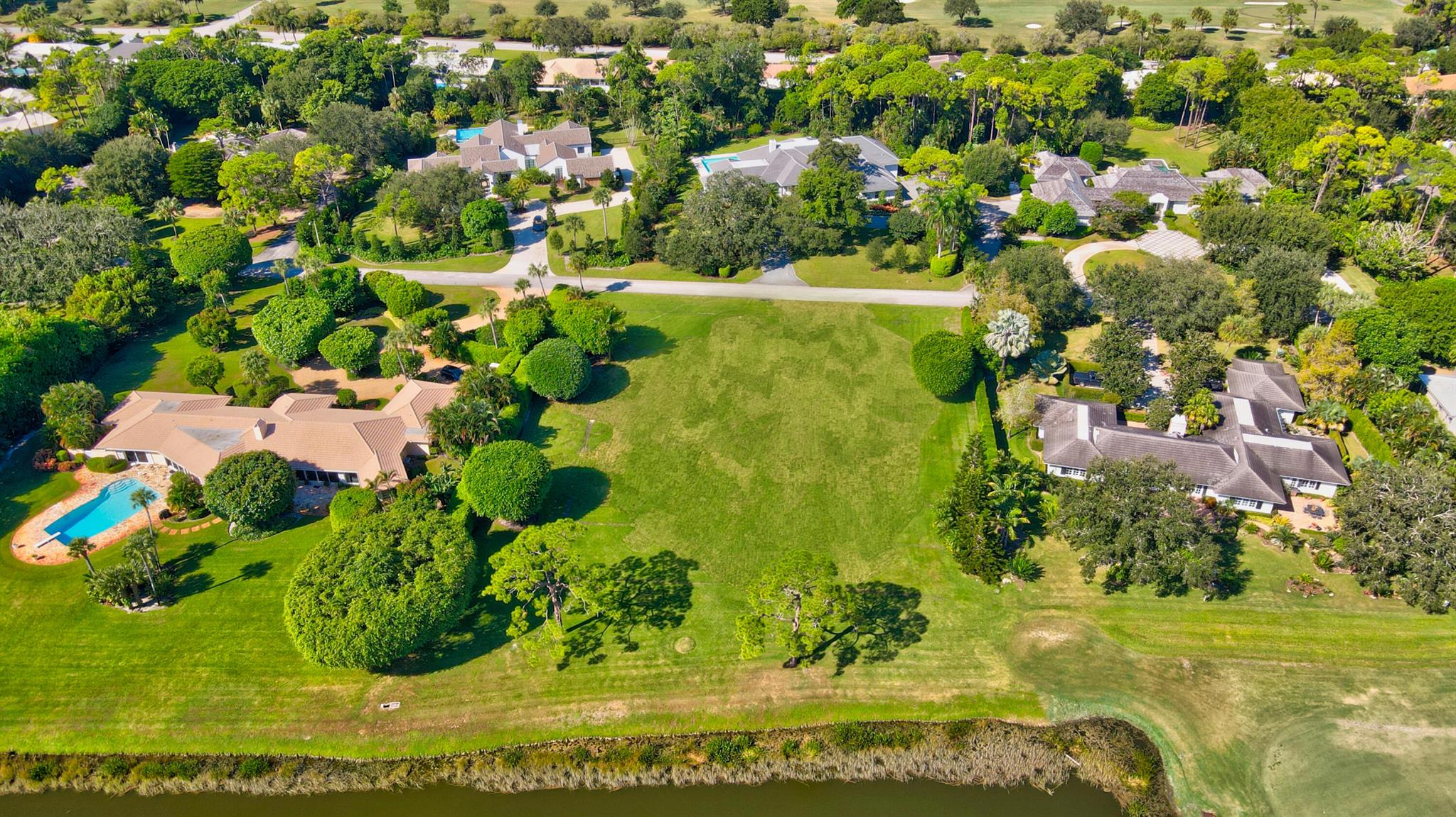 GOLF VILLAGE OF UNIT 1 - Land