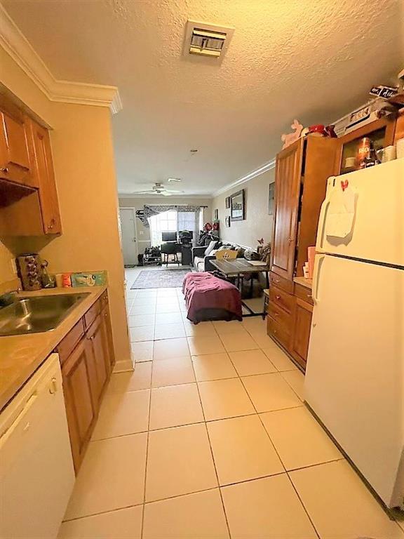 Coral Spgs Village Green - Residential Income