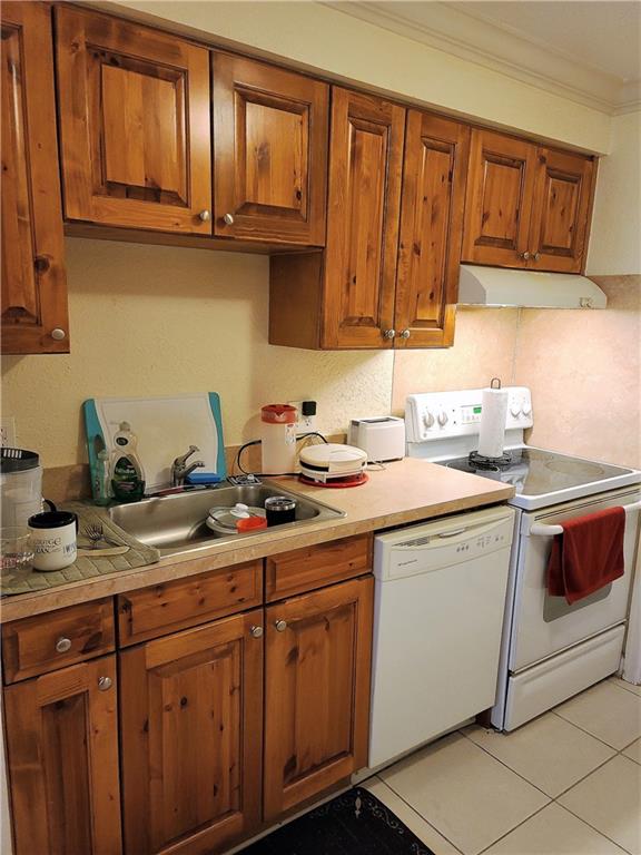 Coral Spgs Village Green - Residential Income