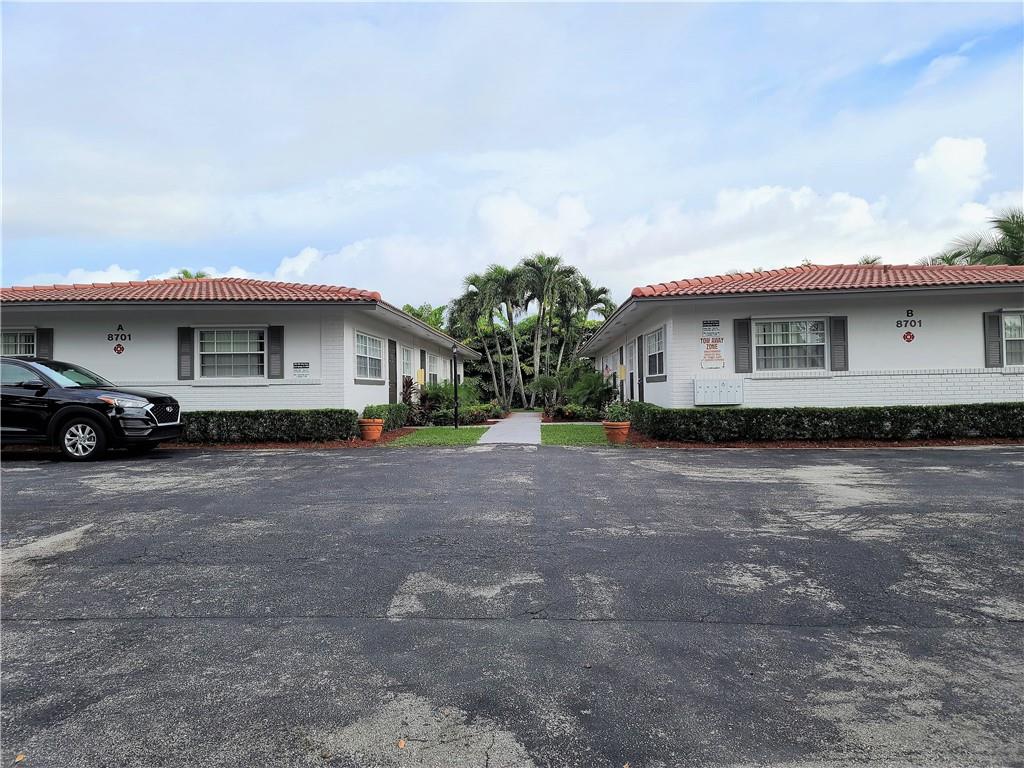 Coral Spgs Village Green - Residential Income