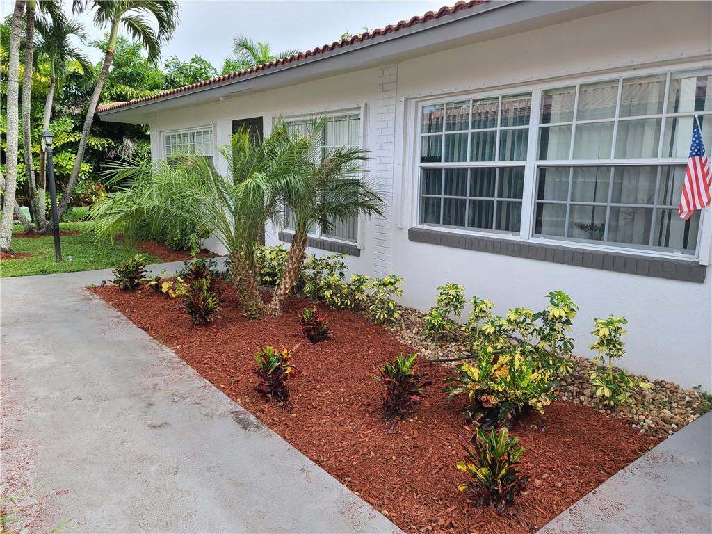 Coral Spgs Village Green - Residential Income