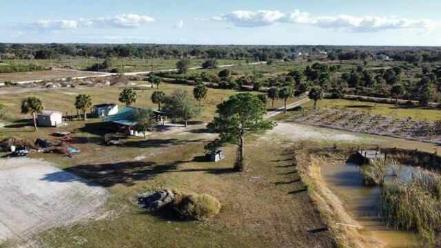 OKEECHOBEE COUNTY - Land