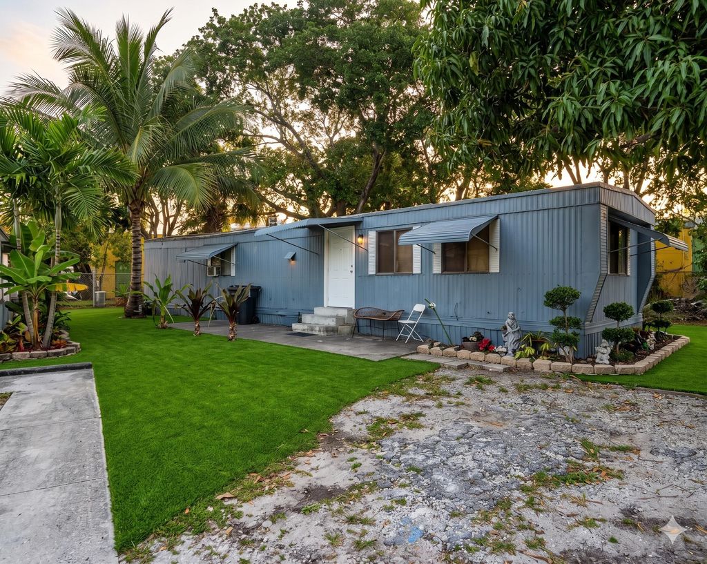 Photo of 3 Ferne Lane, Greenacres, FL 33467 (MLS # B26018537)