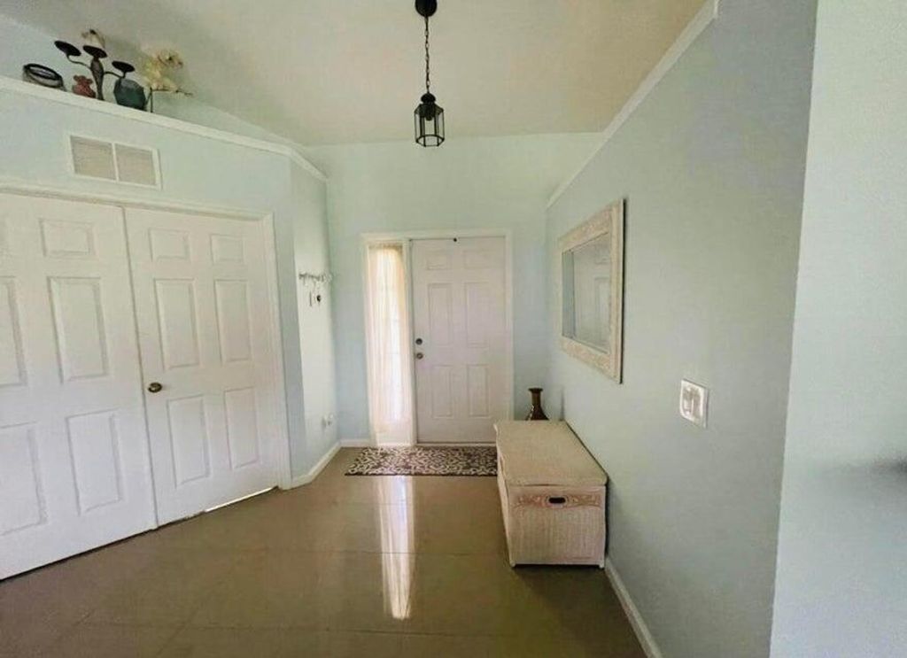 Photo of 442 SE Airview Avenue, Port Saint Lucie, FL 34984 (MLS # R10957992)