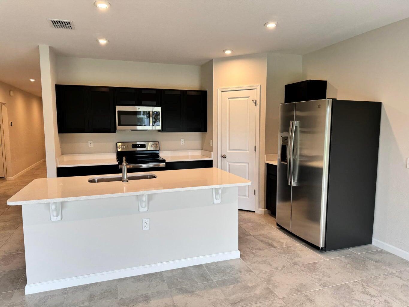 AVALON CROSSING - Residential Lease