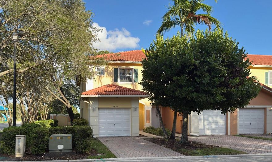 IMMACULATE 2 STORY CORNER UNIT TOWNHOUSE,3/2.5, WITH GARAGE, ALL TILED DOWNSTAIRS WITH HALF BATHROOM DOWNSTAIRS, ALL BEDROOMS UPSTAIRS WITH LAMINATED FLOORING UPSTAIRS, 1-car garage, WASHER AND DRYER IN THE GARAGE, COMMUNITY POOL AND neighborhood park and WALKING TRAILS ACROSS THE STREET, GREAT SCHOOLS, PUBLIX AND SHOPPING NEARBY, CLOSE TO the SAWGRASS Expressway. *** HOA APPROVAL REQUIRED, PREQUALIFICATION LETTER WITH INCOME AND CREDIT DOCUMENTATION NEEDED*** VACANT *****