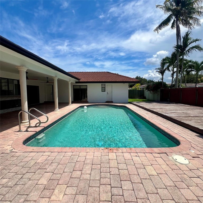 HOLLYWOOD HILLS NORTH SEC - Residential