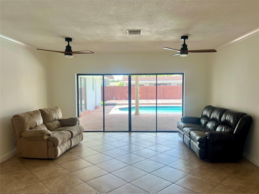 HOLLYWOOD HILLS NORTH SEC - Residential