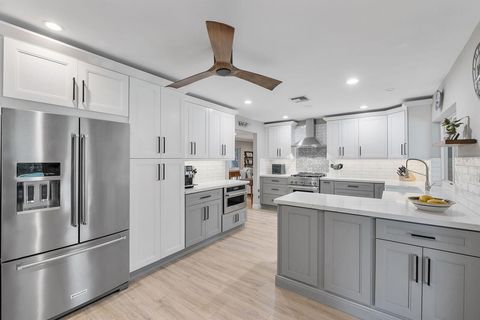 Tiny photo for 5540 SW 3rd Street, Plantation, FL 33317 (MLS # B26021561)
