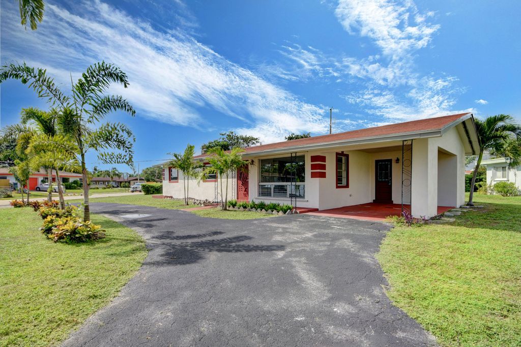 Photo of 1430 7th Street, West Palm Beach, FL 33401 (MLS # R10927065)