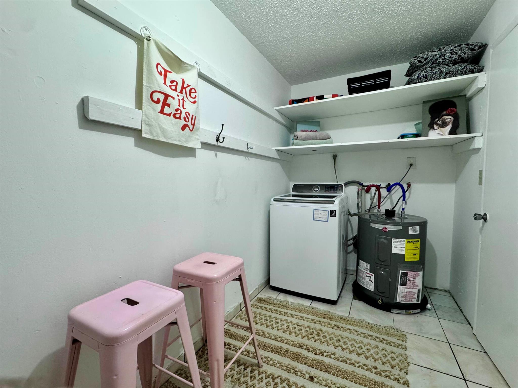 MODEL LAND CO - Residential Lease