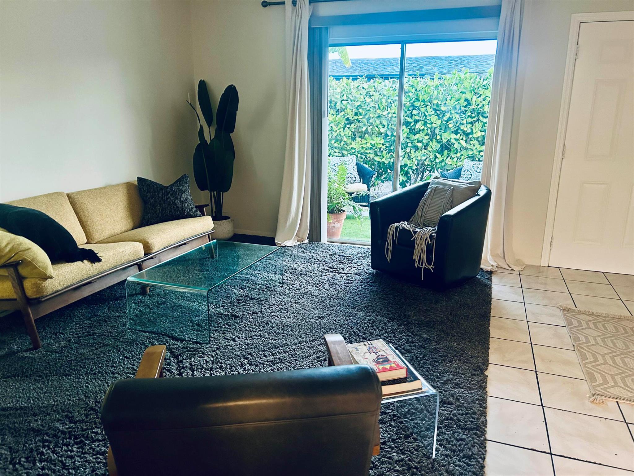 MODEL LAND CO - Residential Lease