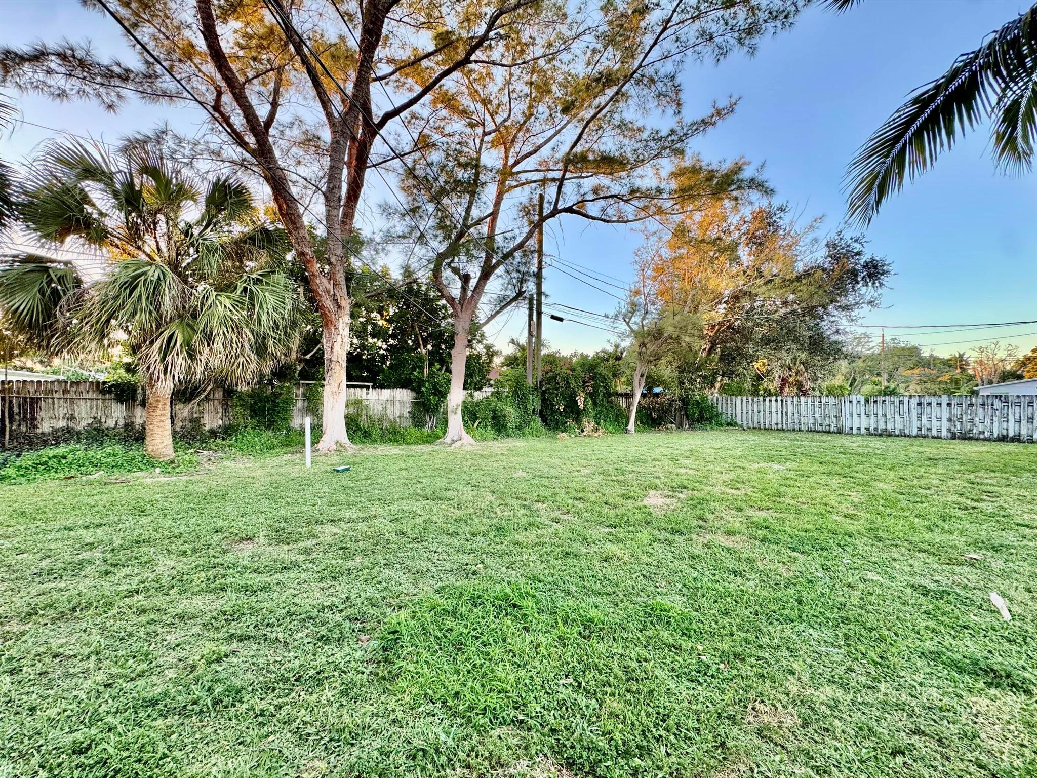 MODEL LAND CO - Residential Lease