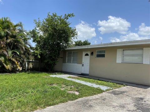 Tiny photo for 6902 SW 15th Street, North Lauderdale, FL 33068 (MLS # B26057660)