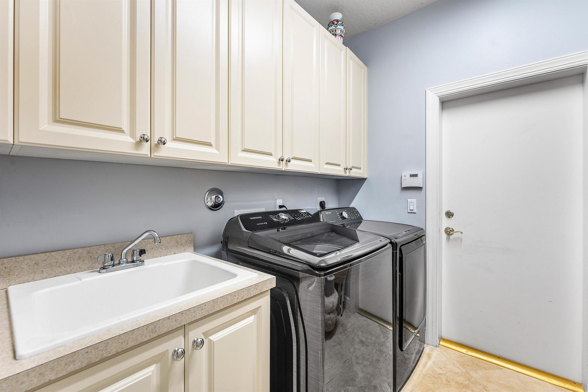 MIZNER COUNTRY CLUB - Residential