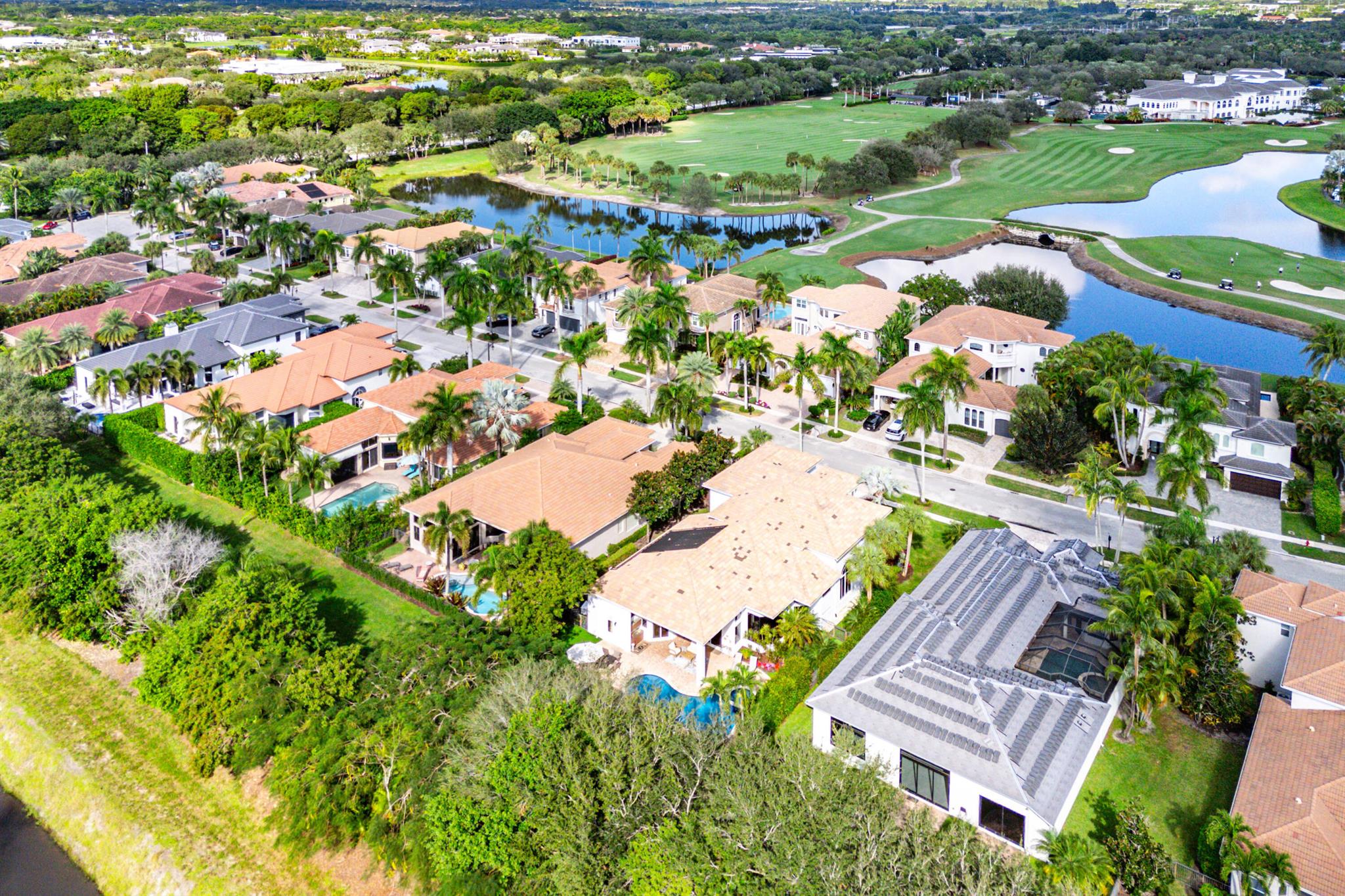 MIZNER COUNTRY CLUB - Residential
