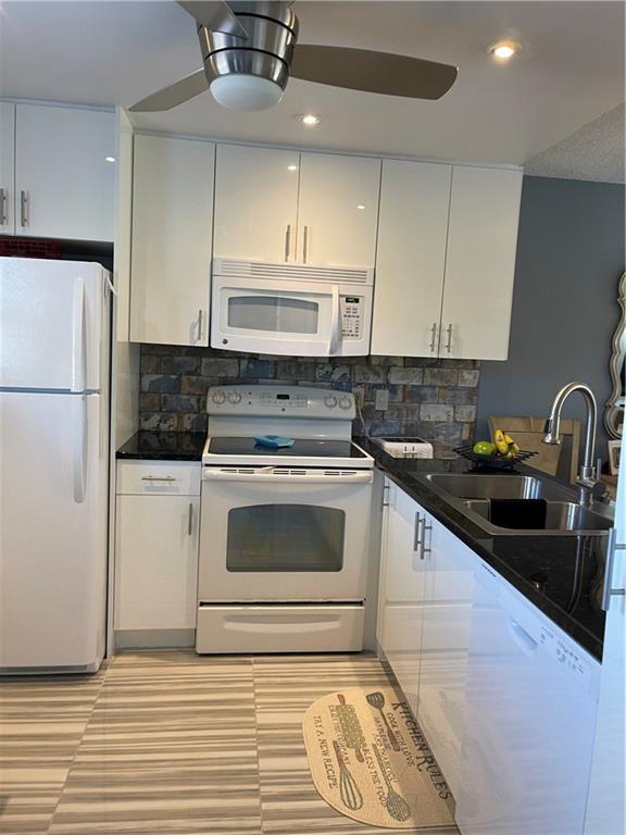 VILLAGE ROYALE GREEN - Residential