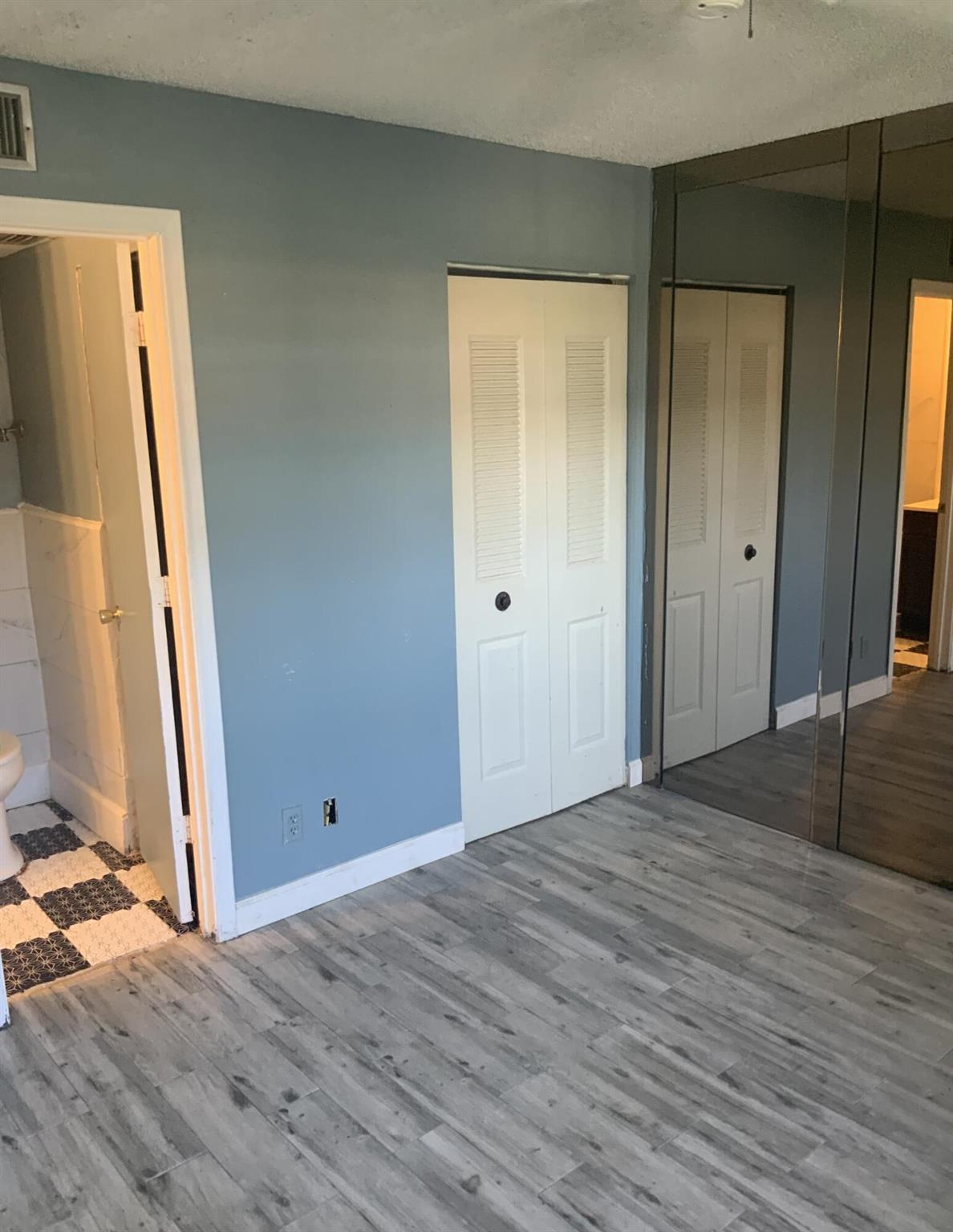 PINES OF DELRAY NORTH CON - Residential