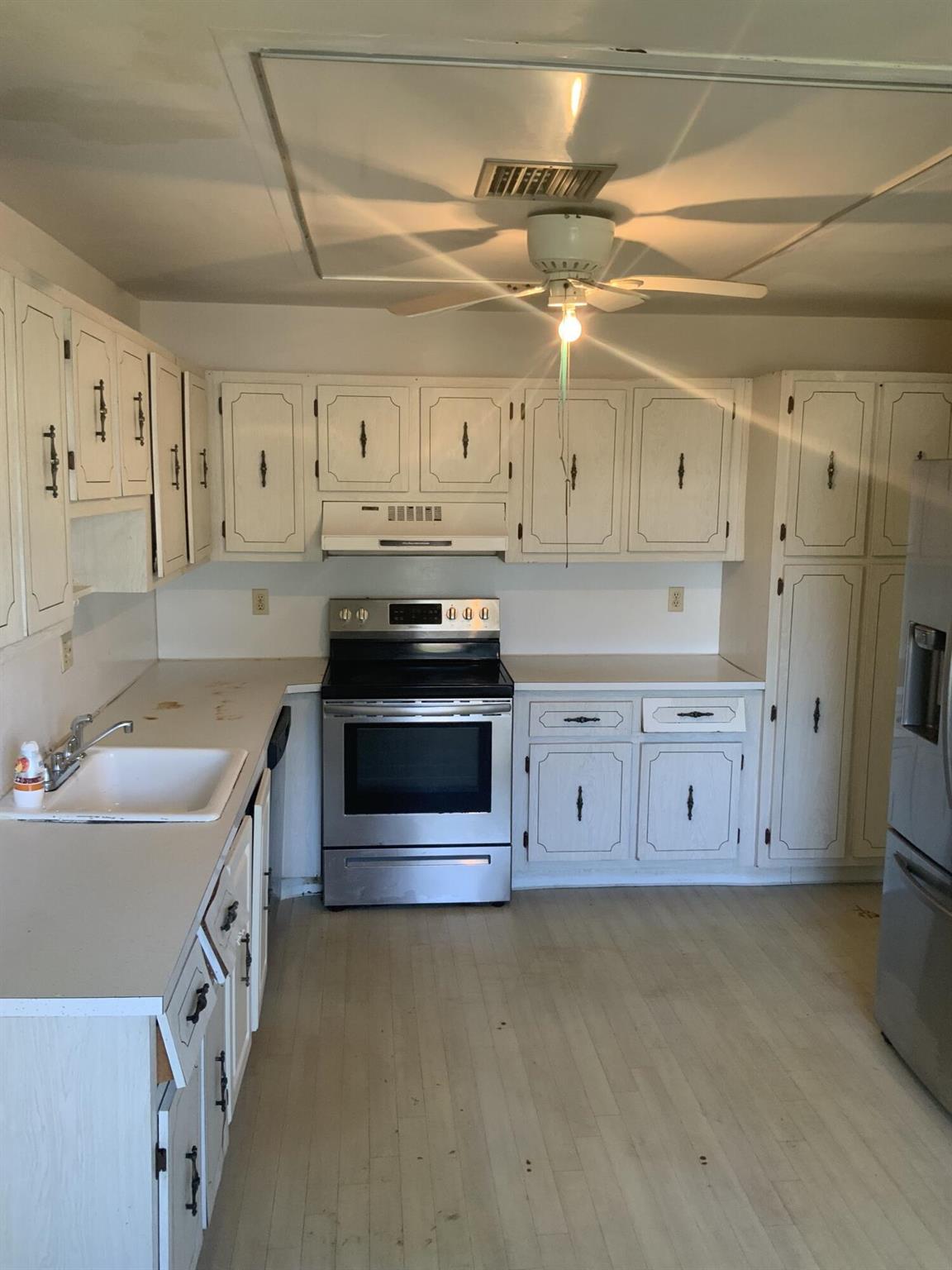 View photos, virtual tours, details... 1621 NW 18th Avenue 102