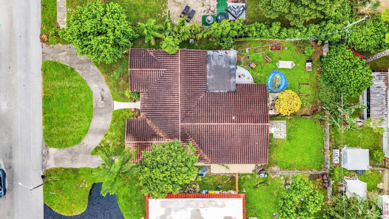 685 Ipswich Street 687