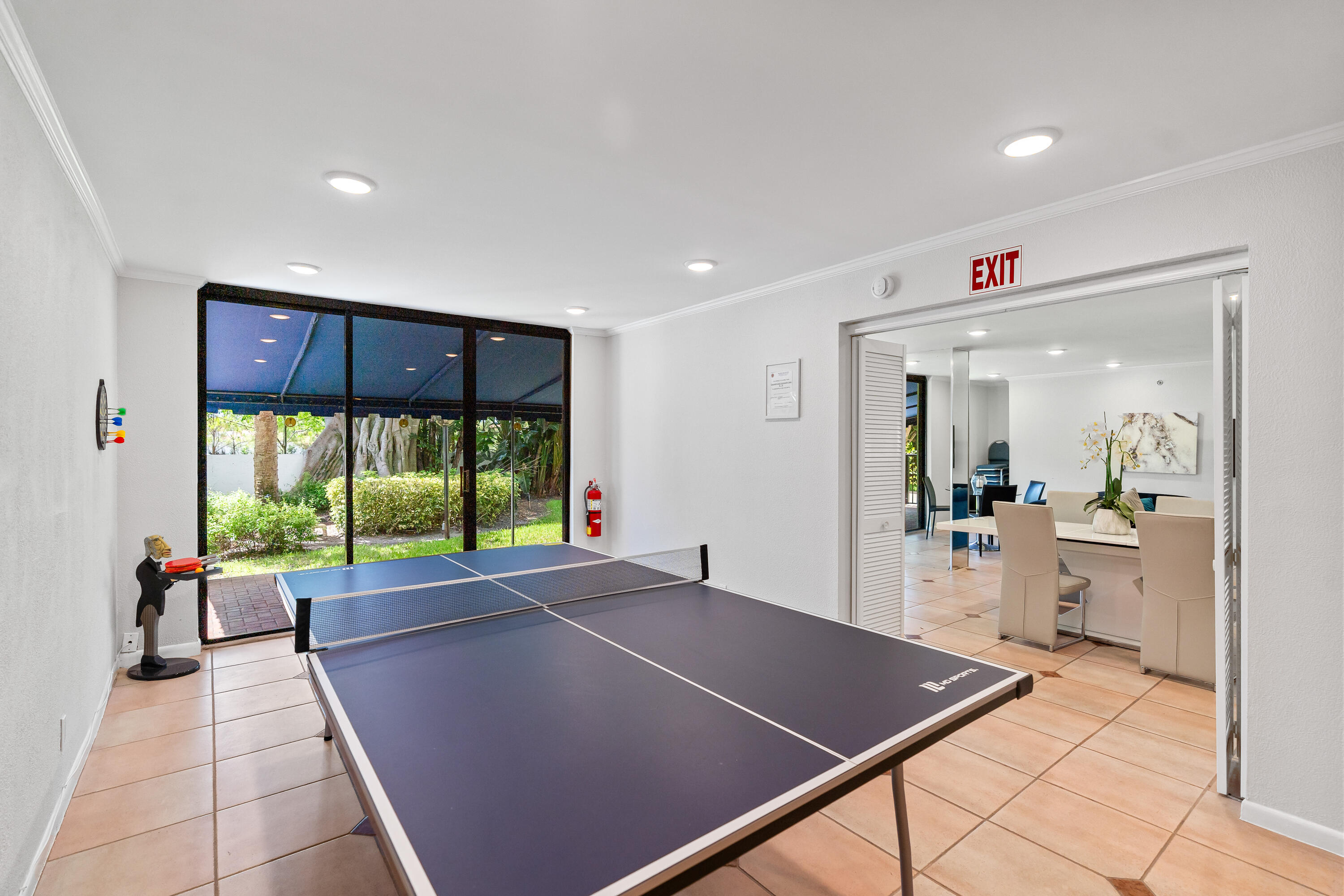 LA RESIDENCE CONDO - Residential
