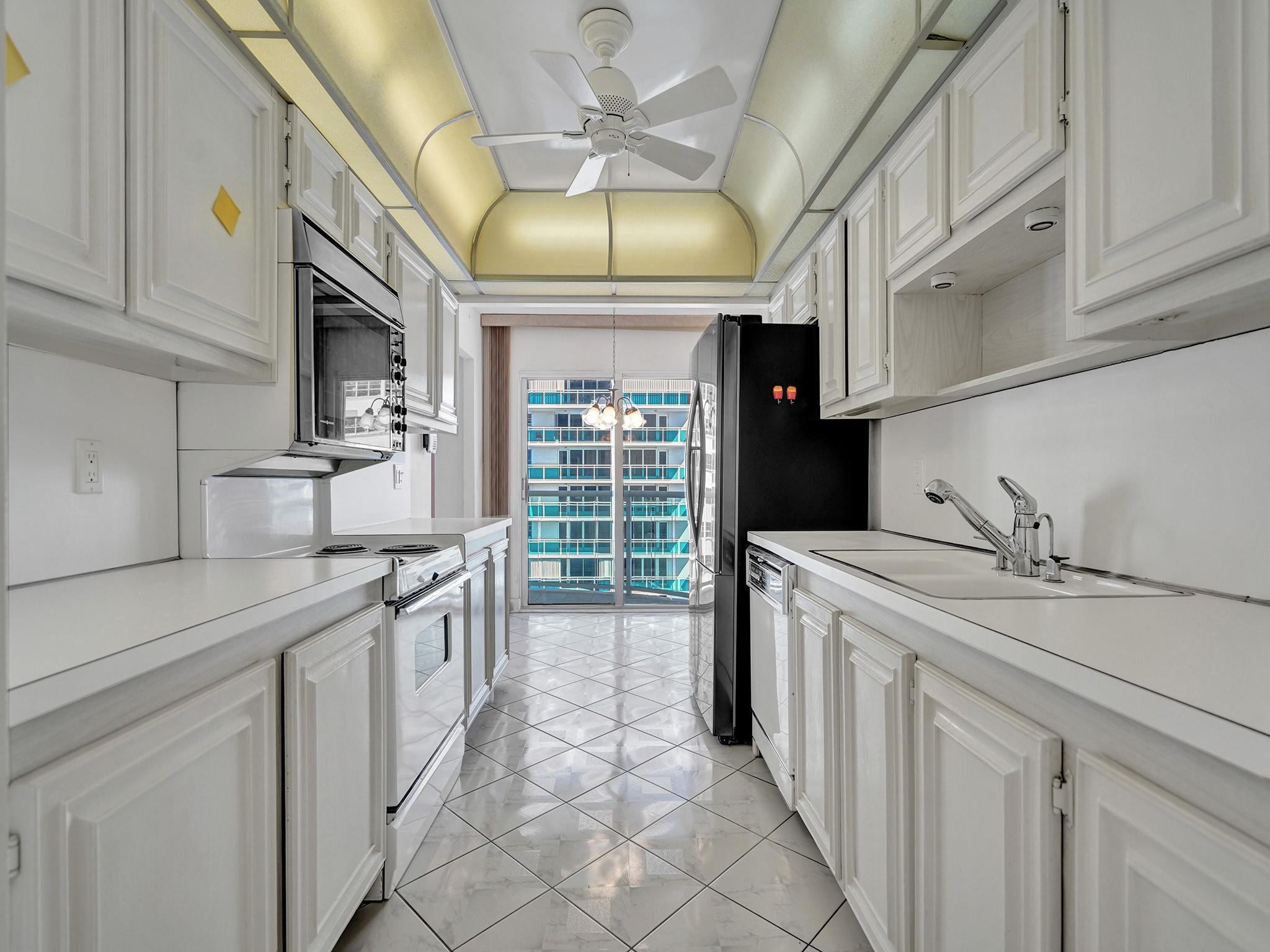 SOUTHPOINT CONDO - Residential