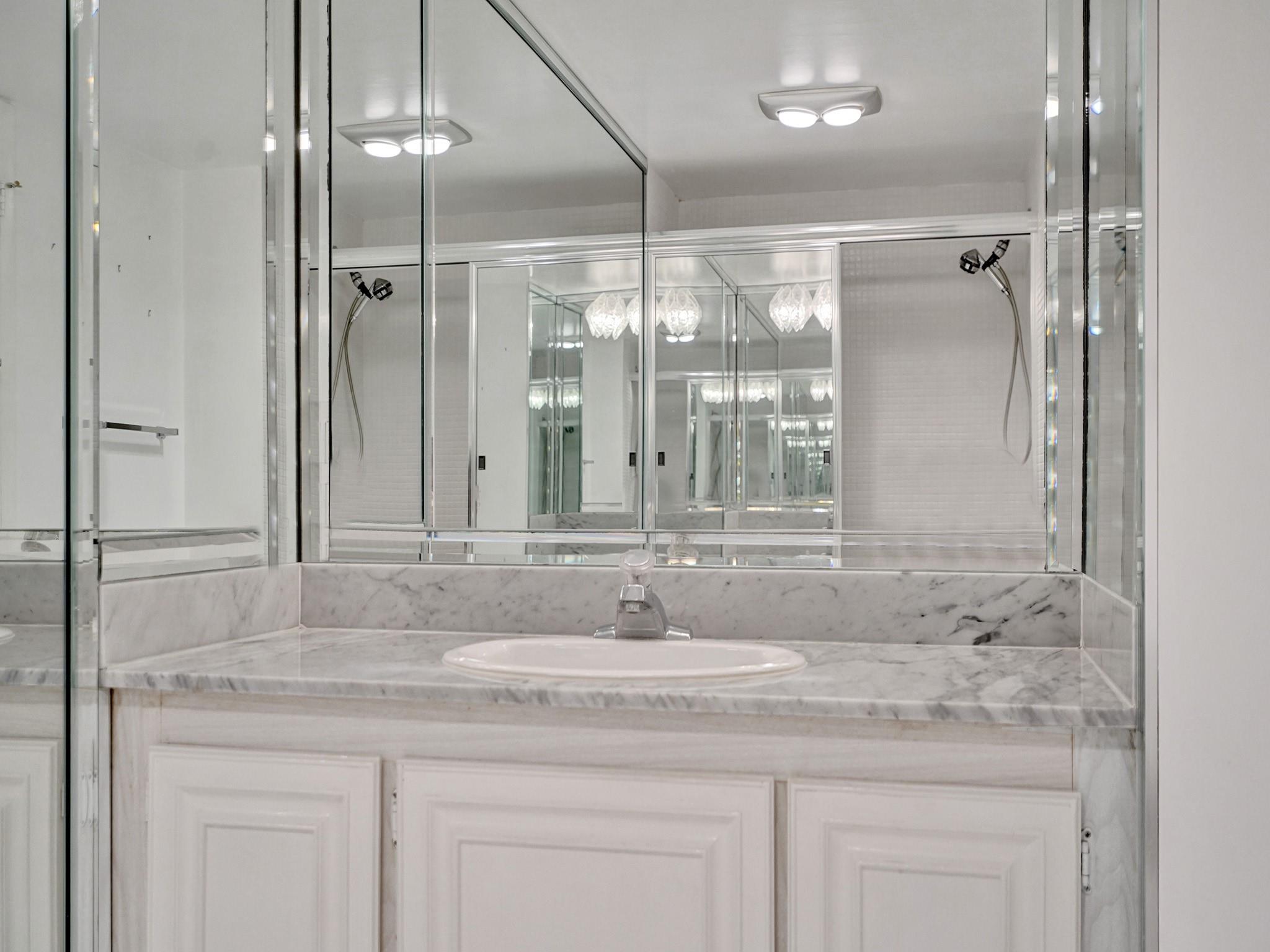 SOUTHPOINT CONDO - Residential
