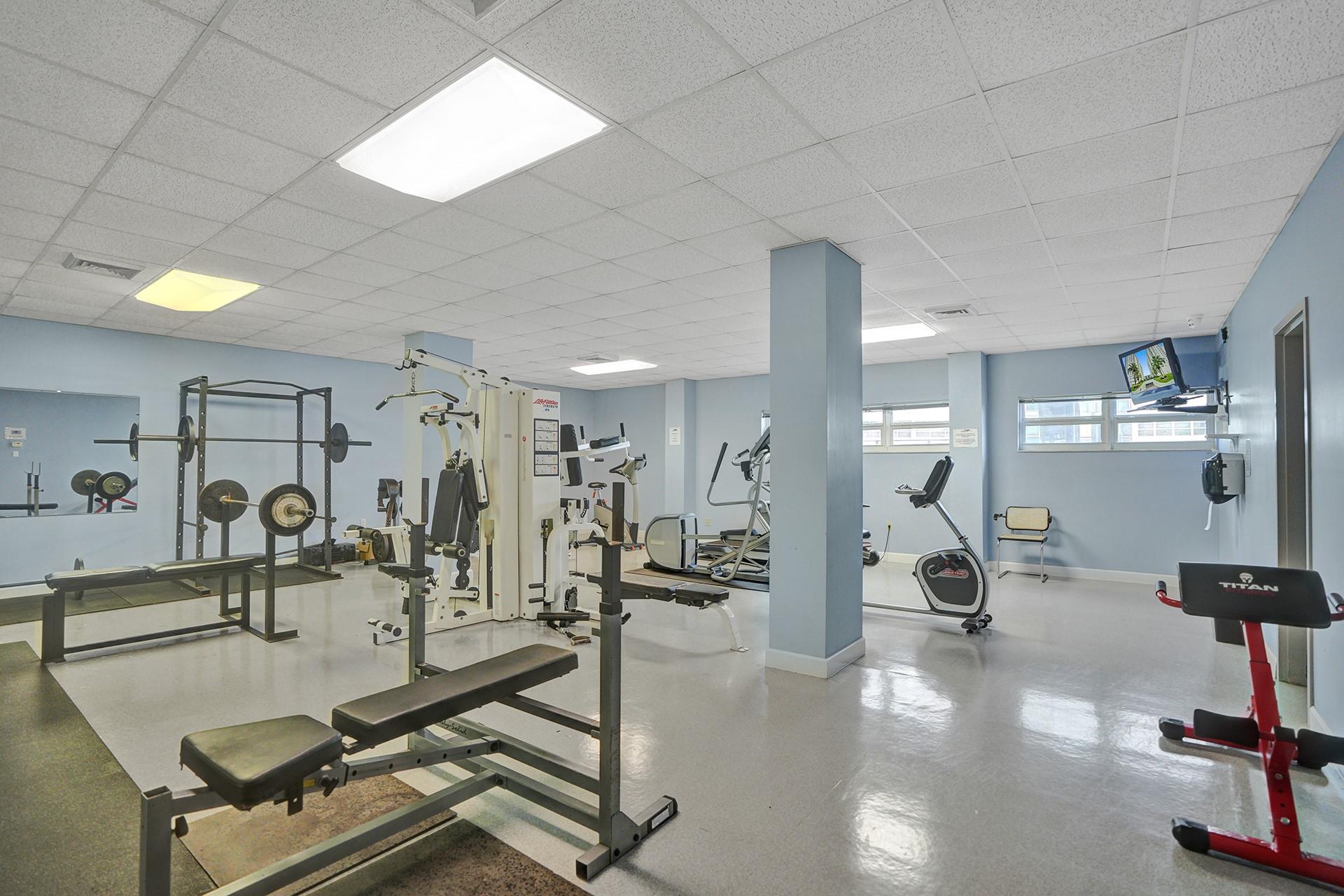SOUTHPOINT CONDO - Residential