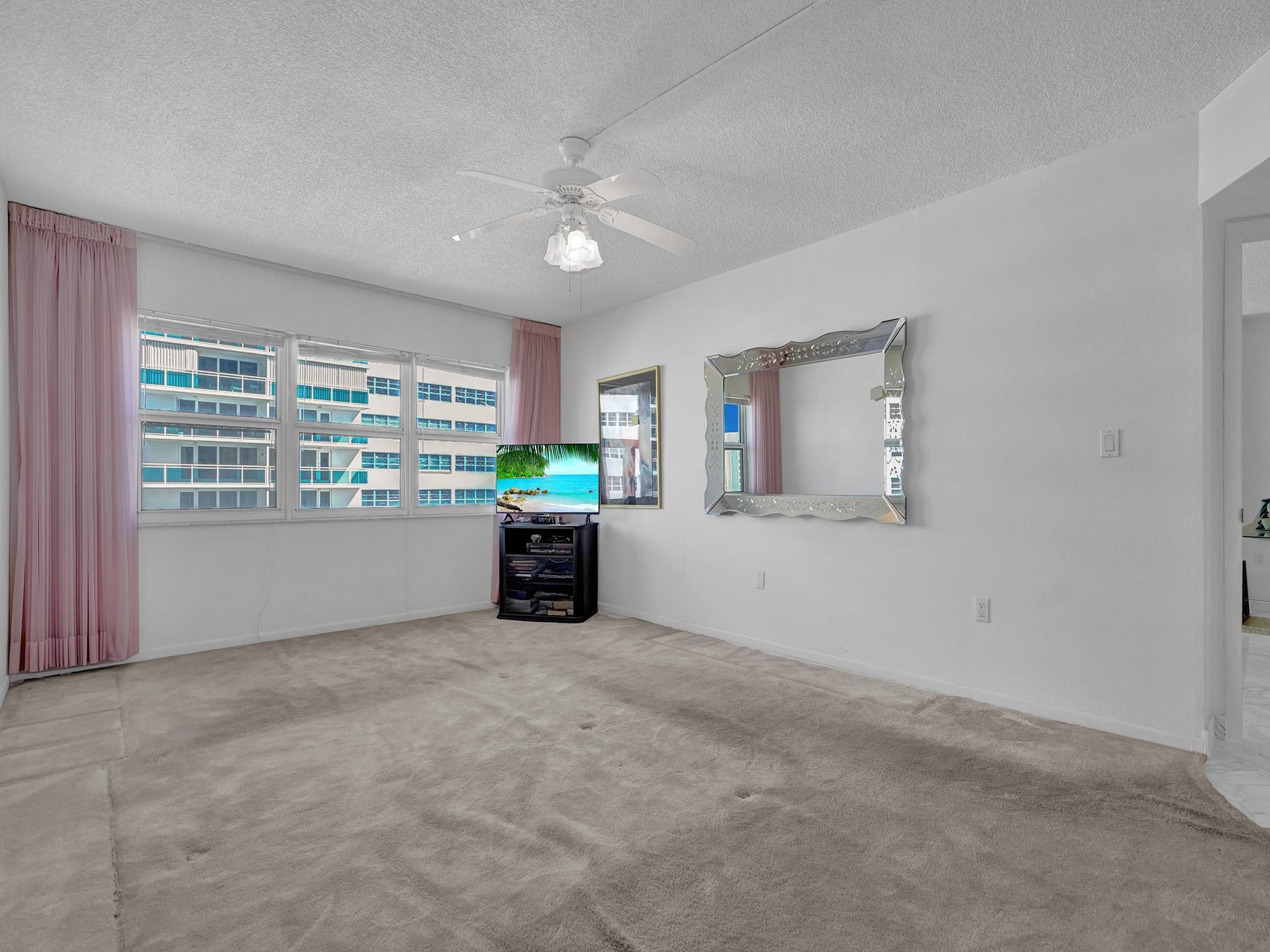 SOUTHPOINT CONDO - Residential