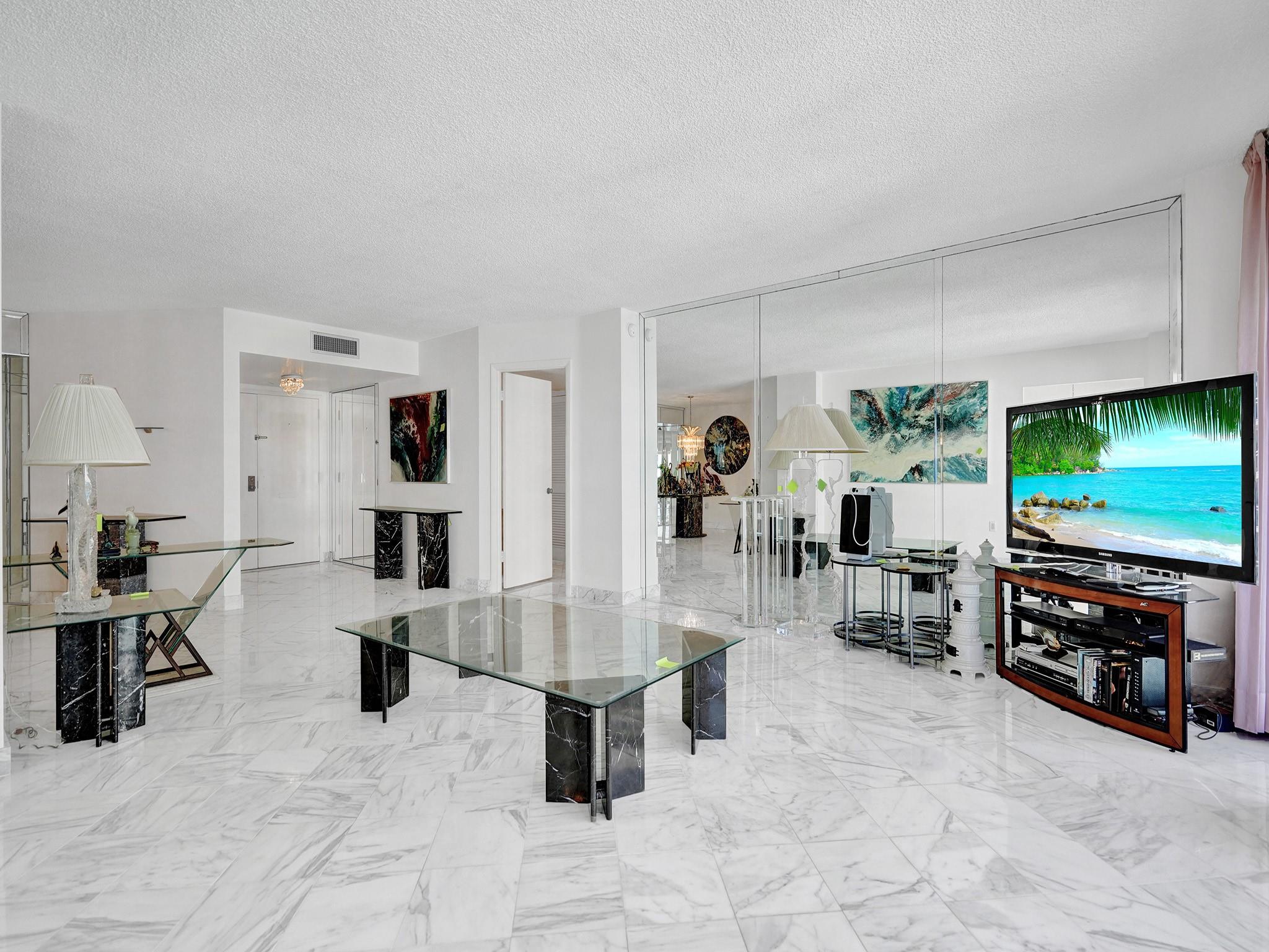 SOUTHPOINT CONDO - Residential