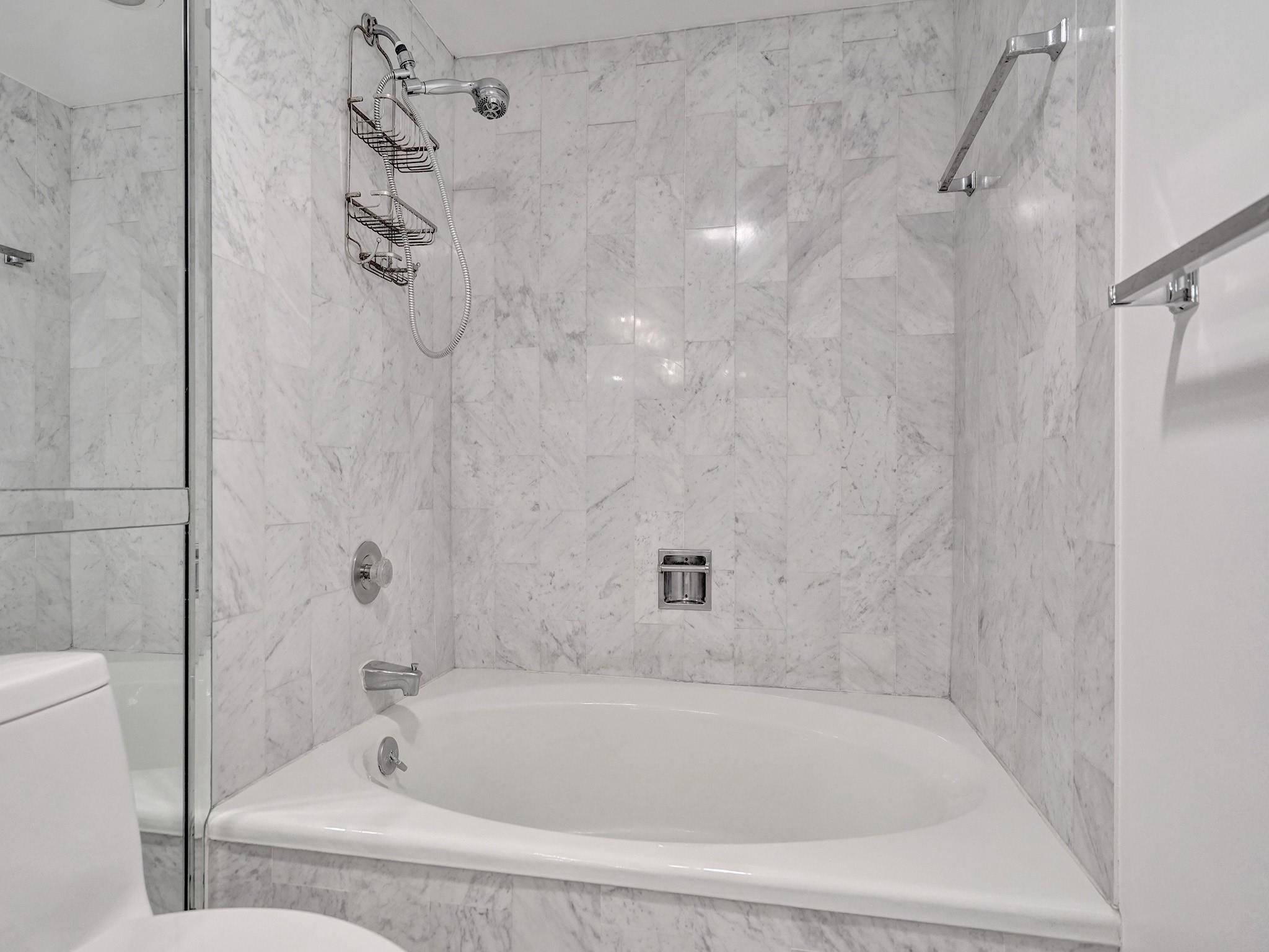 SOUTHPOINT CONDO - Residential