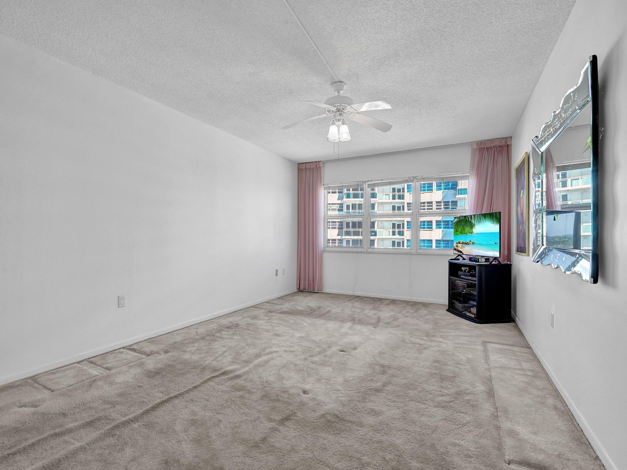 SOUTHPOINT CONDO - Residential