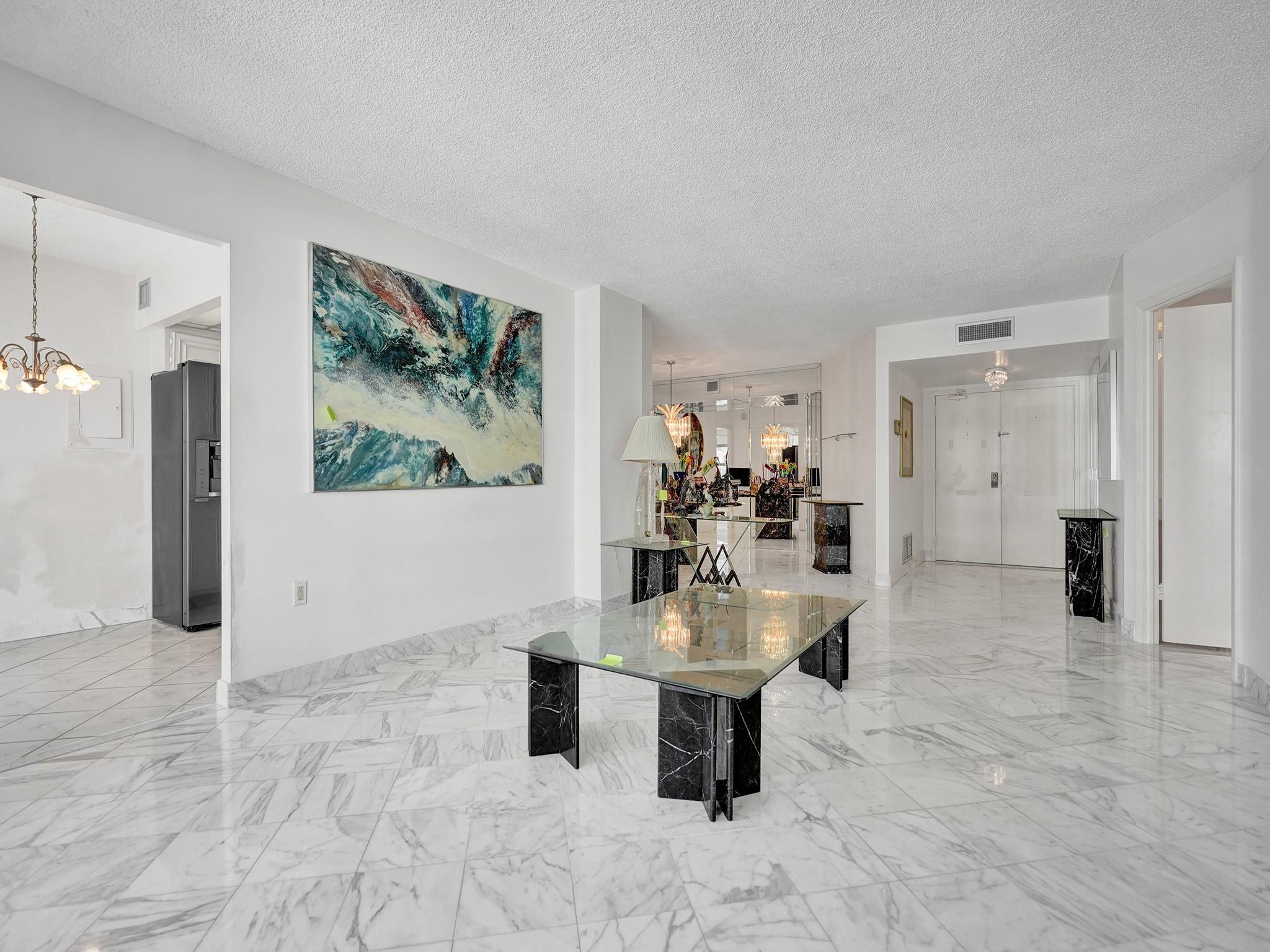 SOUTHPOINT CONDO - Residential