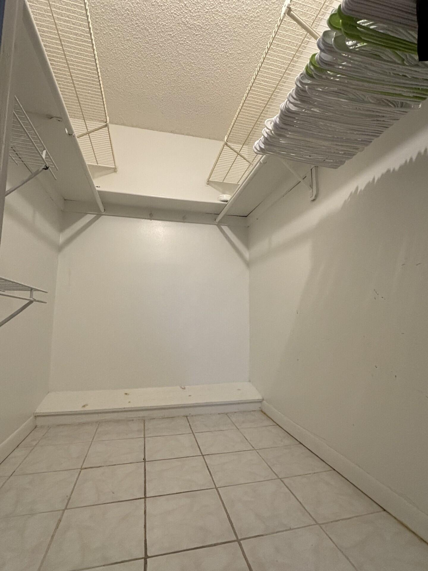 SUNRISE LAKES 77 CONDO - Residential