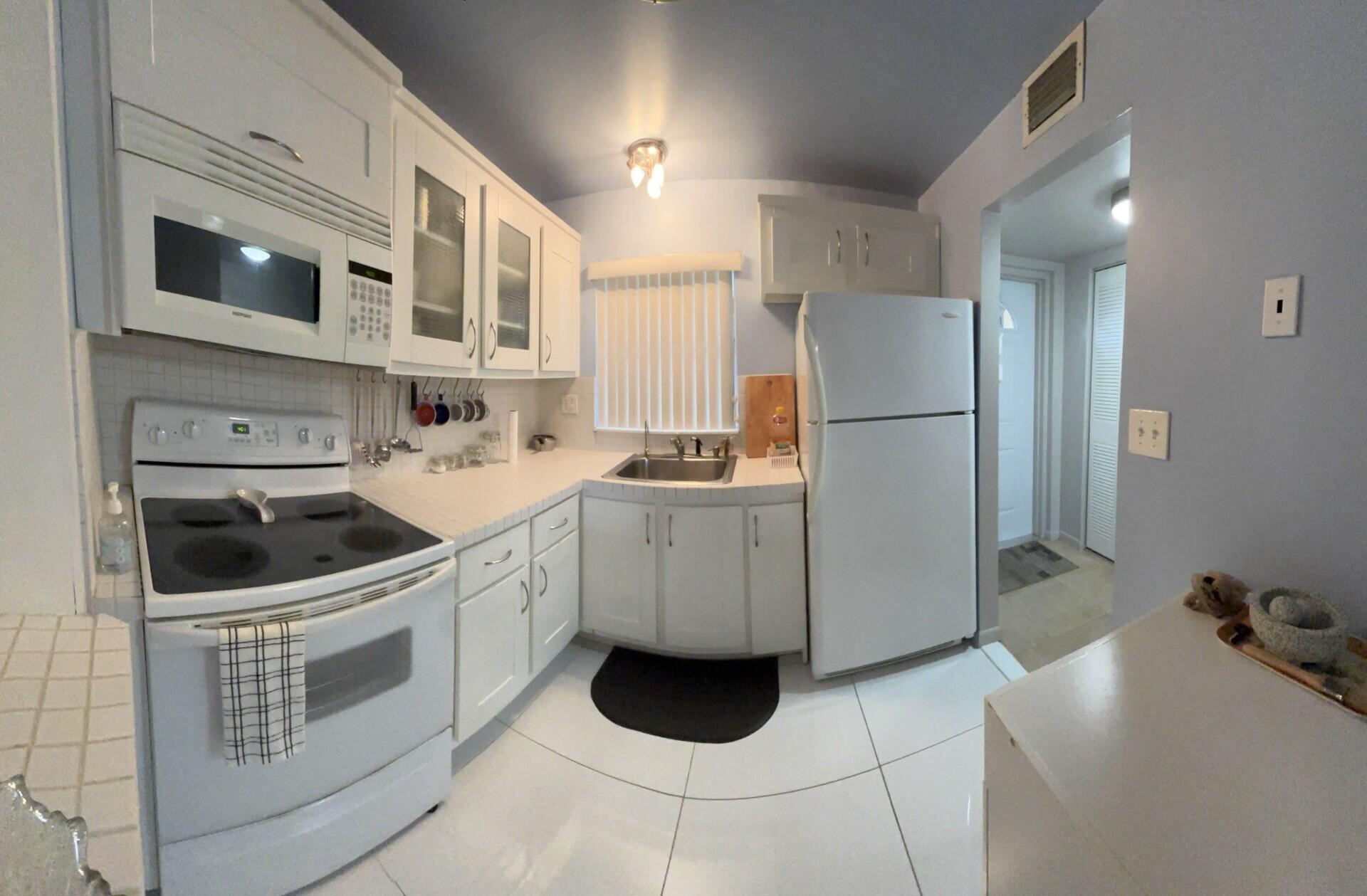 SUNRISE LAKES 77 CONDO - Residential