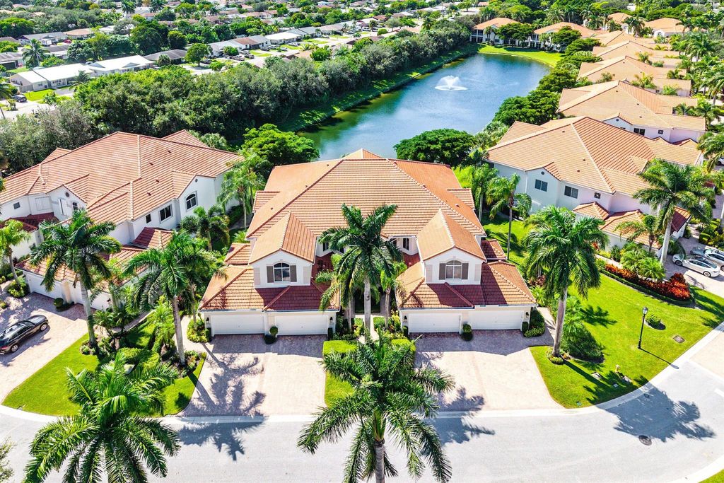 Photo of 110 Palm Bay Lane #B, Palm Beach Gardens, FL 33418 (MLS # R11131508)